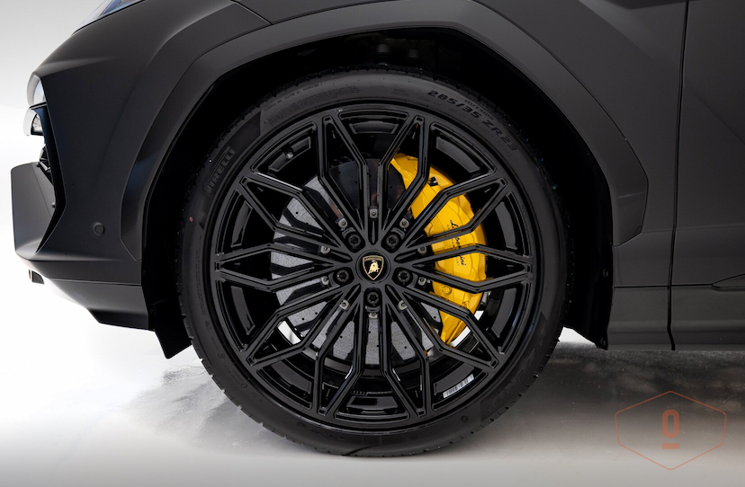 Foto do veículo LAMBORGHINI URUS SE 2025 0 KM 4.200.000,00