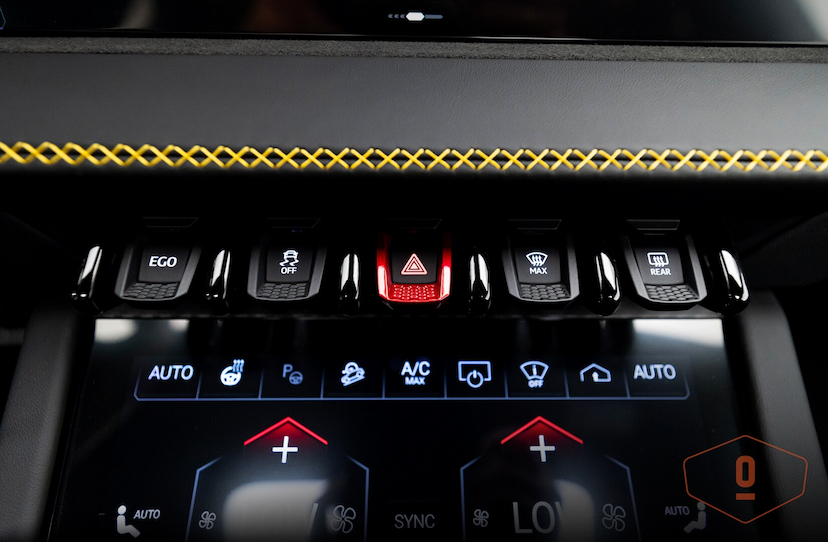 Foto do veículo LAMBORGHINI URUS SE 2025 0 KM 4.300.000,00