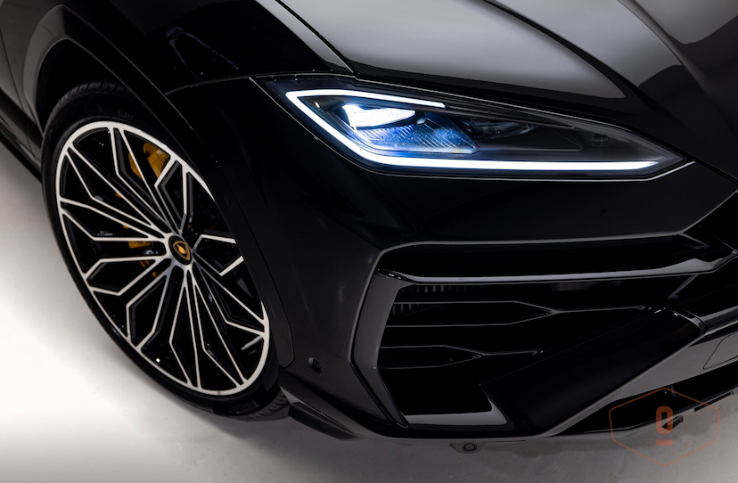 Foto do veículo LAMBORGHINI URUS SE 2025 0 KM 4.300.000,00