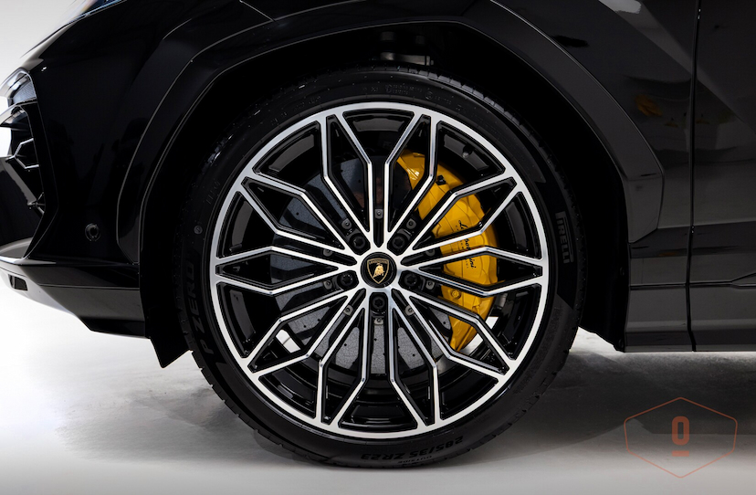 Foto do veículo LAMBORGHINI URUS SE 2025 0 KM 4.300.000,00