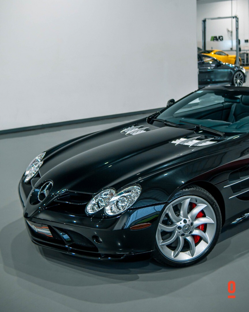 Foto do veículo MERCEDES-BENZ SLR MCLAREN ROADSTER 2008 3.329 KM 6.800.000,00