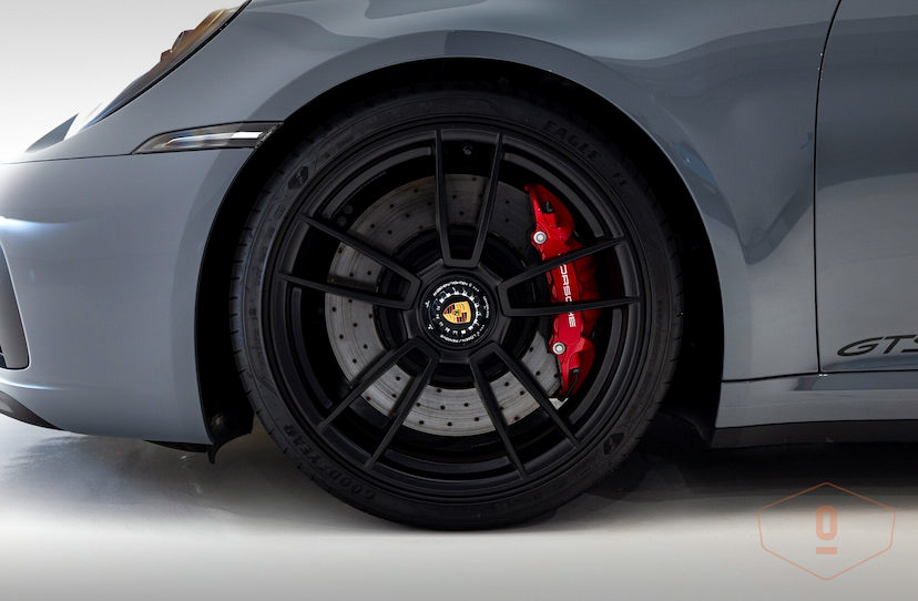 Foto do veículo PORSCHE 911 CARRERA 4 GTS 2024 3.546 KM 1.100.000,00