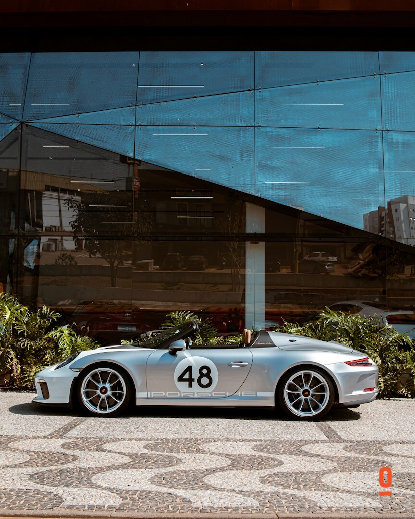 Foto do veículo PORSCHE 911 SPEEDSTER MANUAL 2019 6.032 KM 3.990.000,00