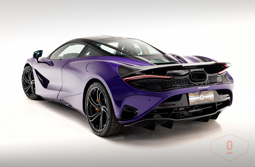 Foto do veículo MCLAREN 750S COUPE 2024 5.439 KM 3.900.000,00