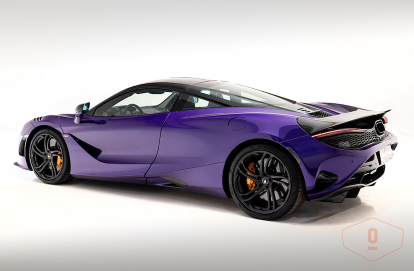 Foto do veículo MCLAREN 750S COUPE 2024 5.439 KM 3.900.000,00