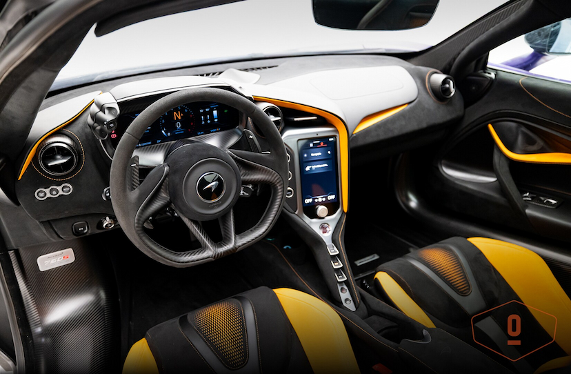 Foto do veículo MCLAREN 750S COUPE 2024 5.439 KM 3.900.000,00