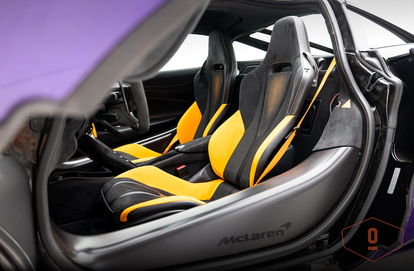 Foto do veículo MCLAREN 750S COUPE 2024 5.439 KM 3.900.000,00