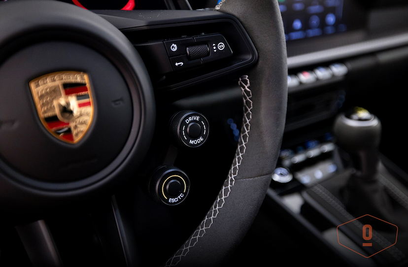 Foto do veículo PORSCHE 911 GT3 RS 2024 4.759 KM 3.390.000,00