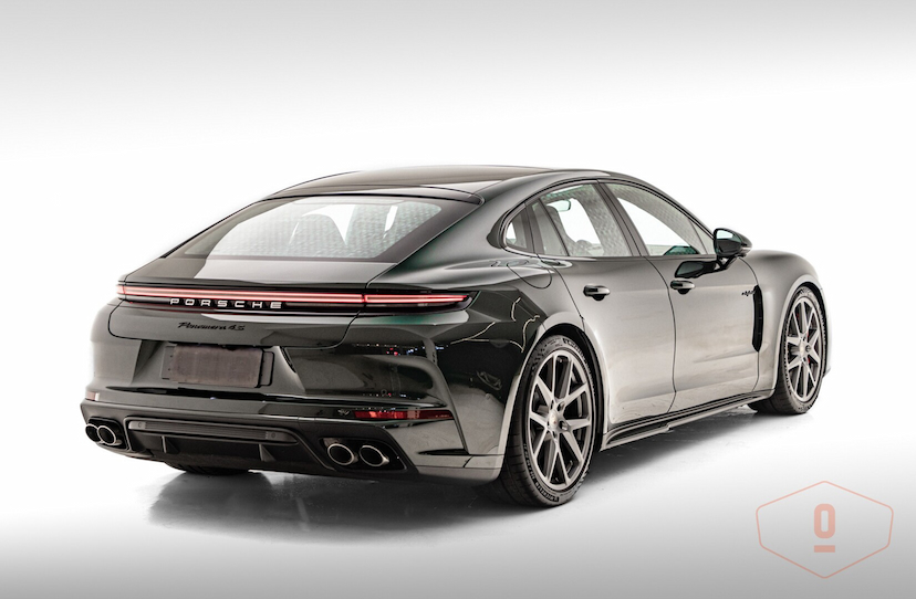 Foto do veículo PORSCHE PANAMERA 4S E-HYBRID  2025 3.675 KM 1.080.000,00