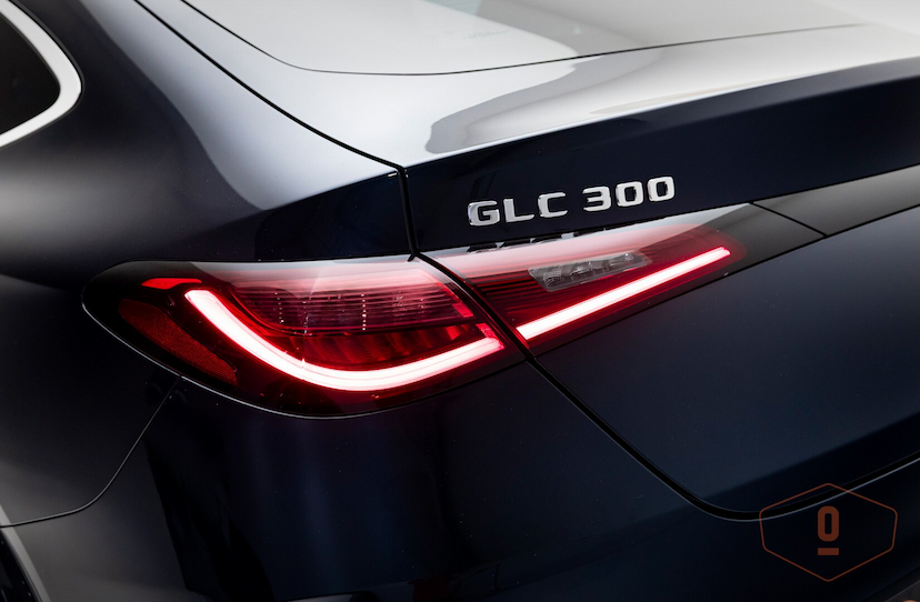 Foto do veículo MERCEDES-BENZ GLC 300 4MATIC COUPÉ   22.735 KM 600.000,00
