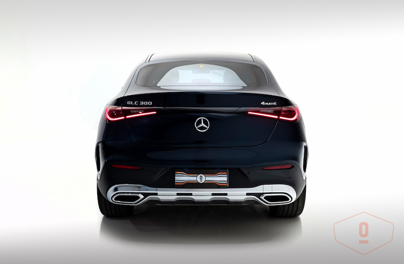 Foto do veículo MERCEDES-BENZ GLC 300 4MATIC COUPÉ   22.735 KM 600.000,00