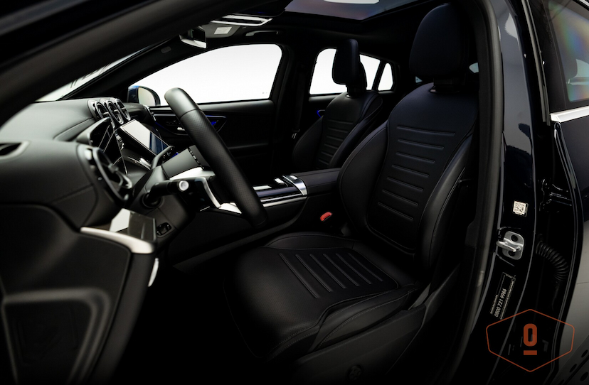 Foto do veículo MERCEDES-BENZ GLC 300 4MATIC COUPÉ   22.735 KM 600.000,00