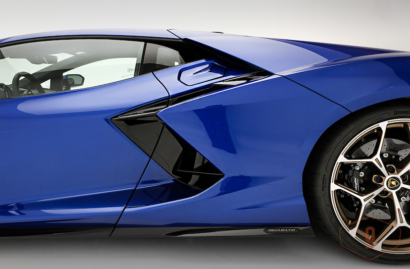 Foto do veículo LAMBORGHINI REVUELTO   2024 1.069 KM 7.900.000,00