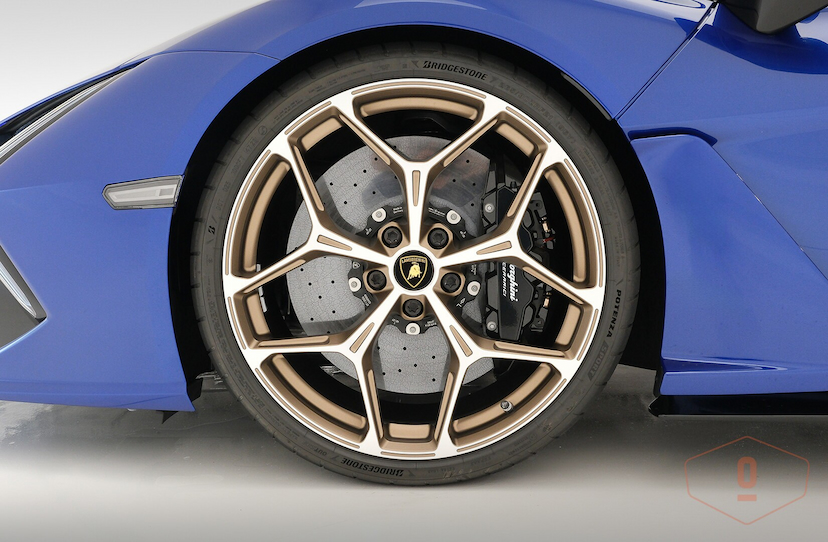 Foto do veículo LAMBORGHINI REVUELTO   2024 1.069 KM 7.900.000,00