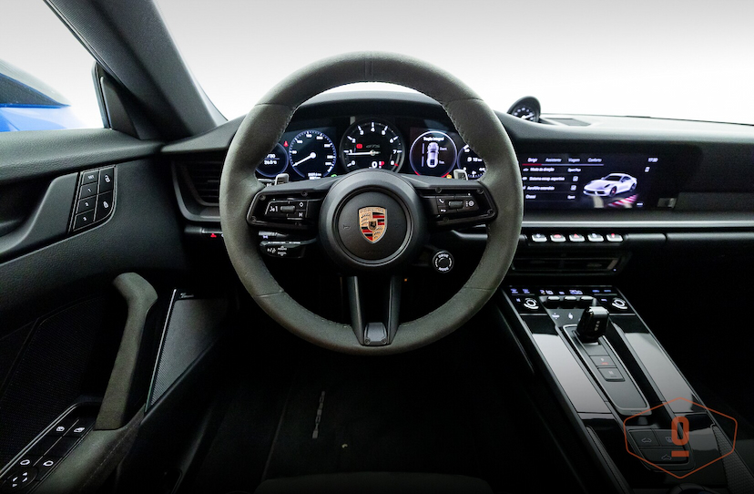 Foto do veículo PORSCHE 911 CARRERA 4 GTS 2024 3.312 KM 1.180.000,00