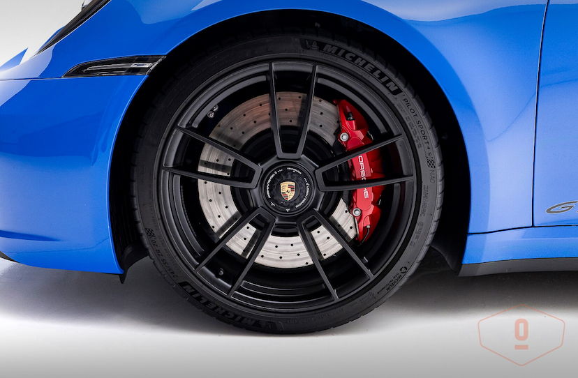 Foto do veículo PORSCHE 911 CARRERA 4 GTS 2024 3.312 KM 1.180.000,00