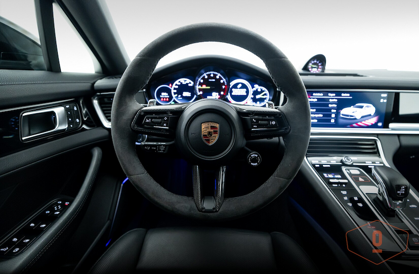 Foto do veículo PORSCHE PANAMERA 4 E-HYBRID SPORT TURISMO 2023 29.882 KM 650.000,00