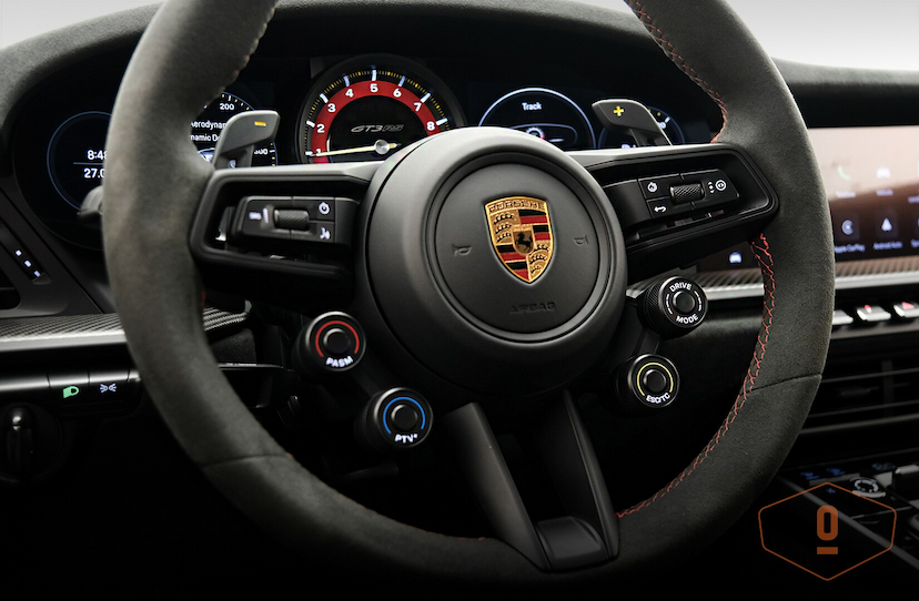 Foto do veículo PORSCHE 911 GT3 RS 2024 3 KM 3.890.000,00