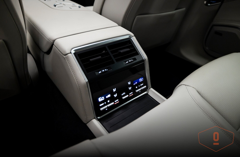 Foto do veículo PORSCHE PANAMERA 4 E-HYBRID SPORT TURISMO  2023 14.493 KM 650.000,00