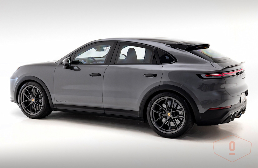 Foto do veículo PORSCHE CAYENNE TURBO GT 2024 5 KM 1.550.000,00