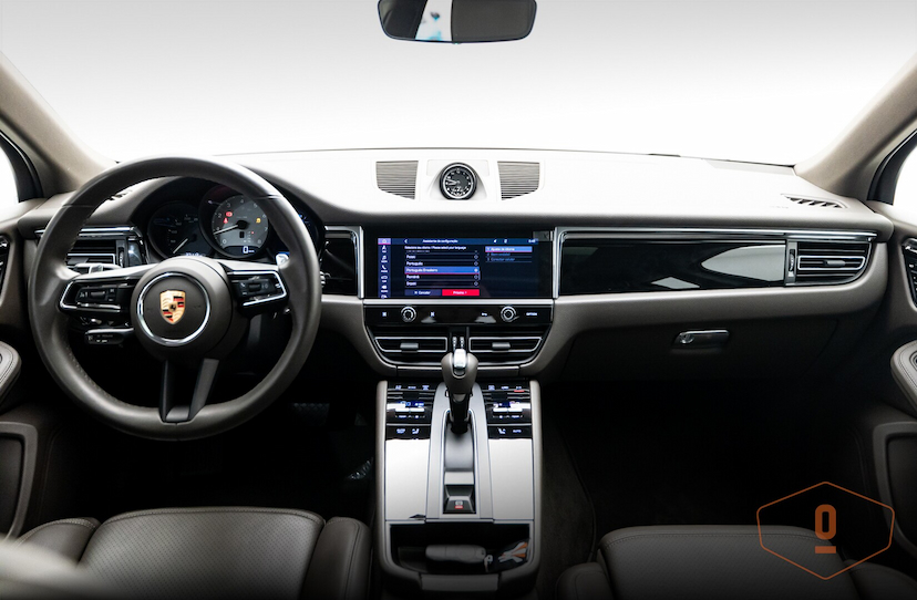 Foto do veículo PORSCHE MACAN S  2024 27.112 KM 580.000,00