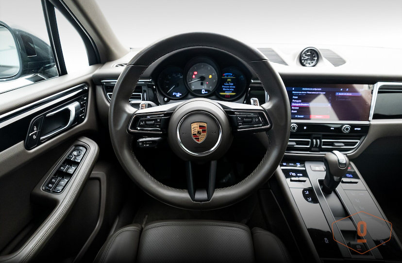 Foto do veículo PORSCHE MACAN S  2024 27.112 KM 580.000,00
