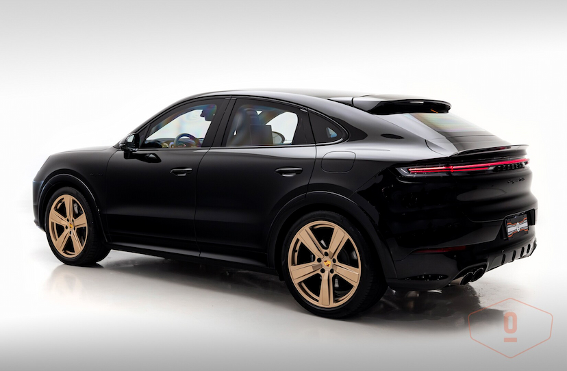 Foto do veículo PORSCHE CAYENNE TURBO E-HYBRID COUPÉ 2024 5 KM 1.550.000,00