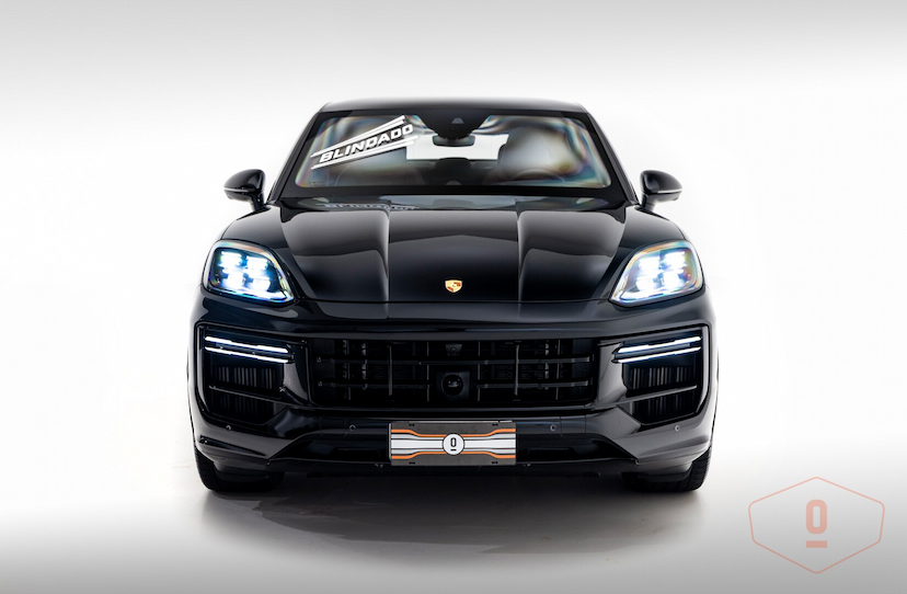 Foto do veículo PORSCHE CAYENNE TURBO E-HYBRID COUPÉ 2024 5 KM 1.550.000,00
