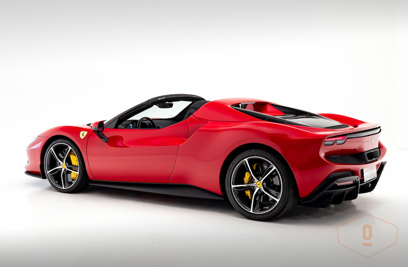 Foto do veículo FERRARI 296 GTB GTS 2024 2 KM 3.850.000,00