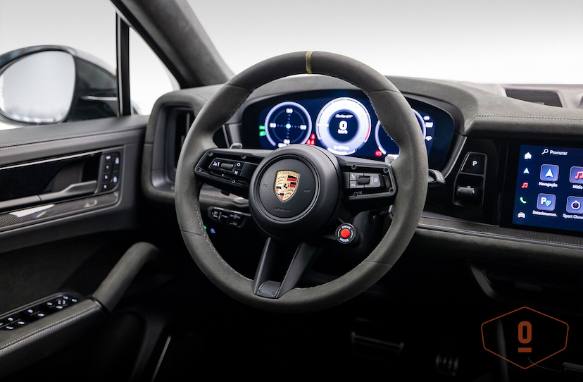 Foto do veículo PORSCHE CAYENNE TURBO GT 2024 7.088 KM 1.250.000,00