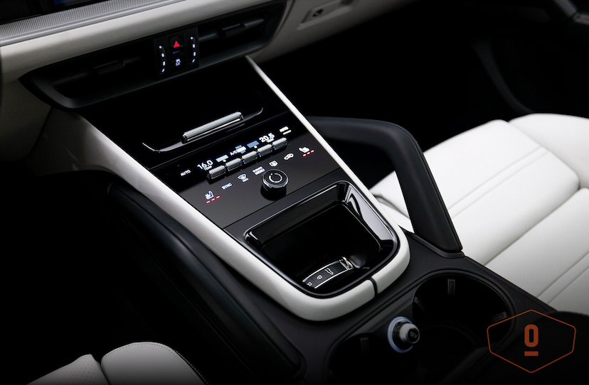 Foto do veículo PORSCHE CAYENNE E-HYBRID COUPÉ 2025 12.320 KM 890.000,00