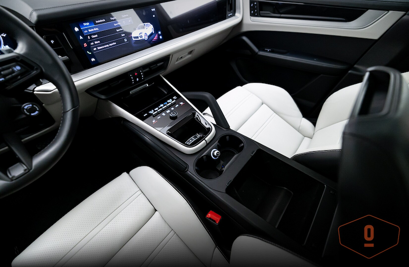 Foto do veículo PORSCHE CAYENNE E-HYBRID COUPÉ 2025 12.320 KM 890.000,00