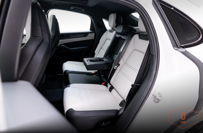Foto do veículo PORSCHE CAYENNE E-HYBRID COUPÉ 2025 12.320 KM 890.000,00