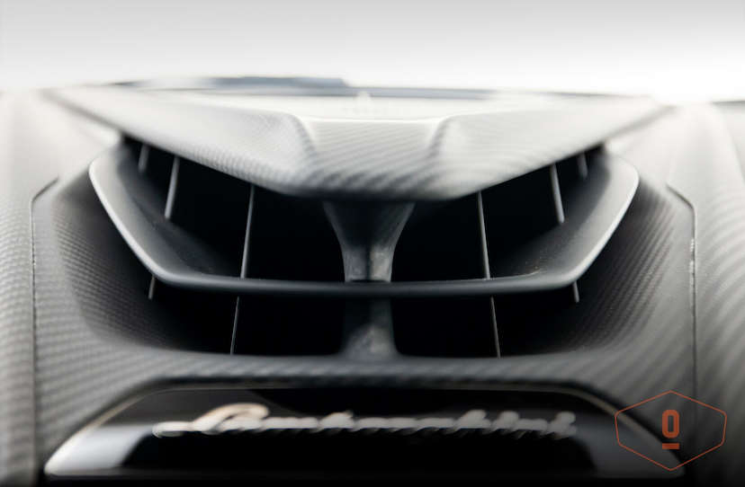 Foto do veículo LAMBORGHINI REVUELTO   2024 592 KM 7.600.000,00