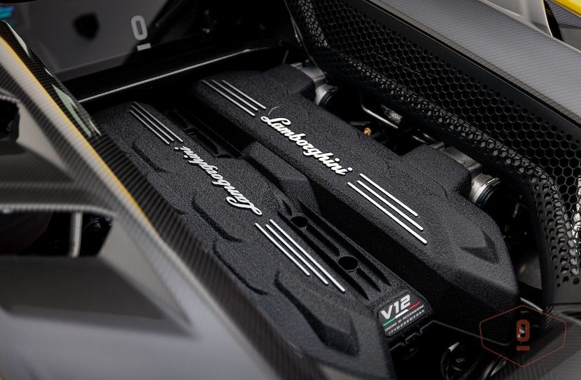 Foto do veículo LAMBORGHINI REVUELTO   2024 592 KM 7.600.000,00