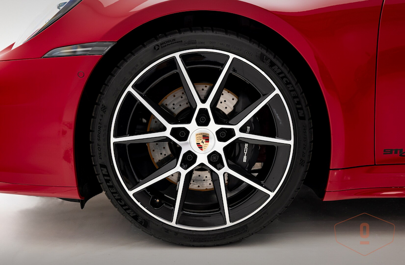 Foto do veículo PORSCHE 911 CARRERA CABRIOLET 2025 2.220 KM 1.250.000,00