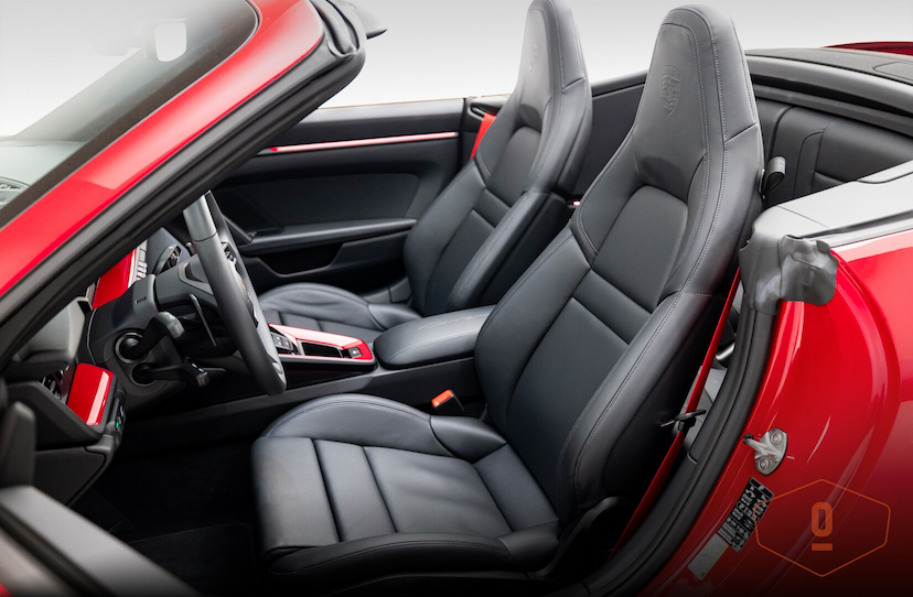 Foto do veículo PORSCHE 911 CARRERA CABRIOLET 2025 2.220 KM 1.250.000,00