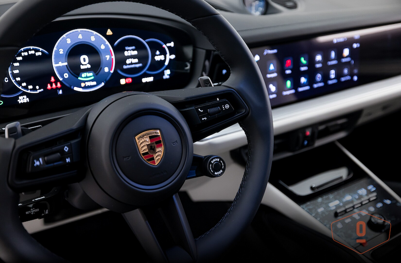 Foto do veículo PORSCHE CAYENNE E-HYBRID 2025 98 KM 970.000,00
