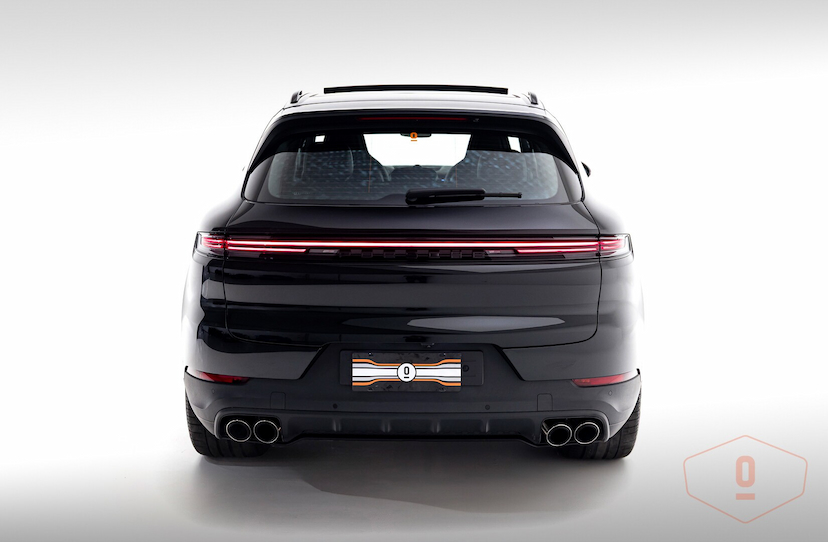 Foto do veículo PORSCHE CAYENNE E-HYBRID 2025 98 KM 970.000,00