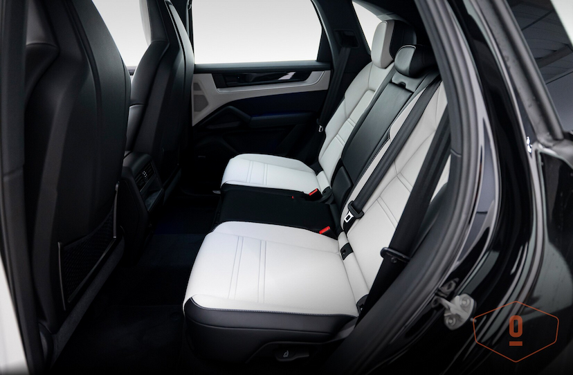 Foto do veículo PORSCHE CAYENNE E-HYBRID 2025 98 KM 970.000,00