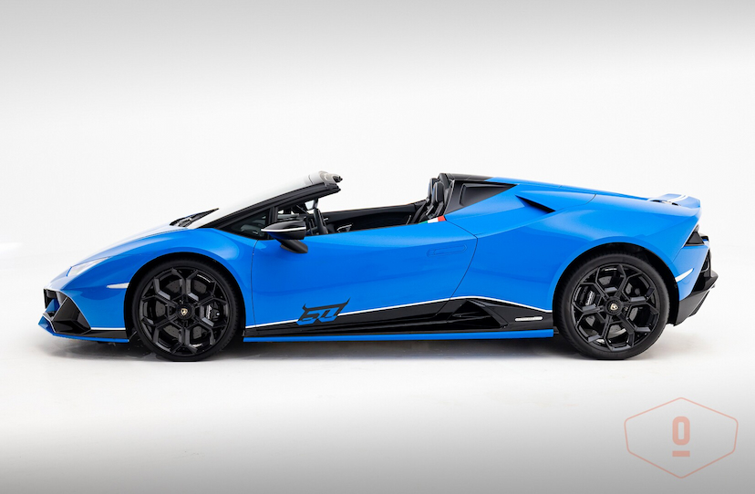 Foto do veículo LAMBORGHINI HURACÁN EVO SPYDER 60 ANOS 2024 1.650 KM 4.550.000,00
