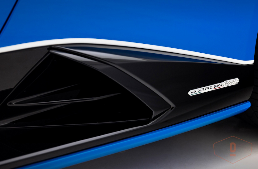 Foto do veículo LAMBORGHINI HURACÁN EVO SPYDER 60 ANOS 2024 1.650 KM 4.550.000,00
