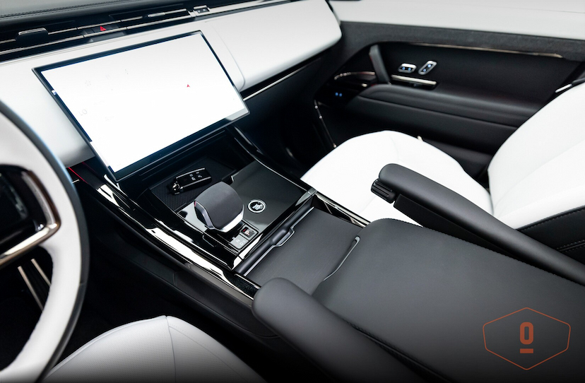 Foto do veículo LAND ROVER RANGE ROVER SPORT AUTOBIOGRAPHY PHEV P550E   2025 2.854 KM 1.100.000,00