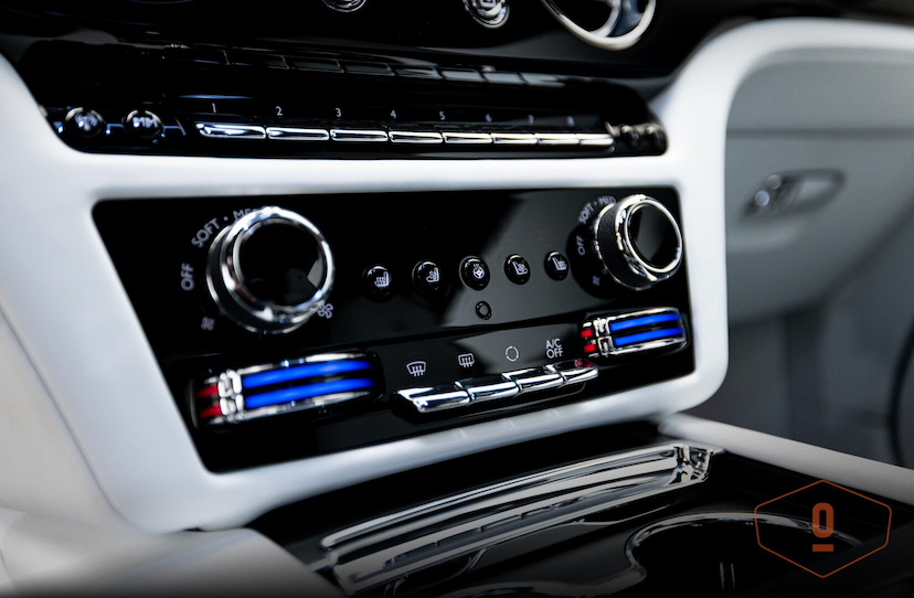 Foto do veículo ROLLS-ROYCE SPECTRE   2025 0 KM 6.200.000,00