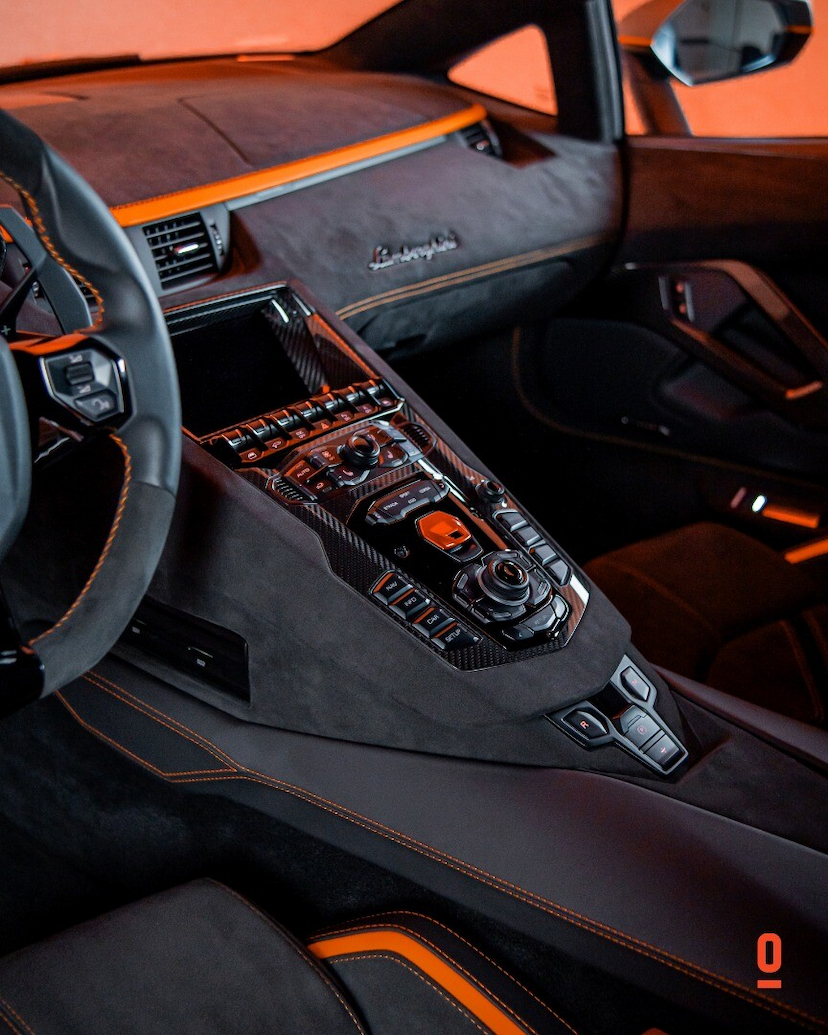 Foto do veículo LAMBORGHINI AVENTADOR ULTIMAE 2022 116 KM 9.200.000,00