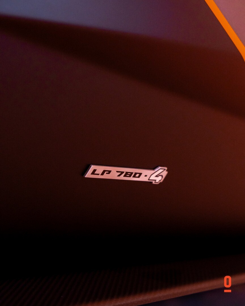 Foto do veículo LAMBORGHINI AVENTADOR ULTIMAE 2022 116 KM 9.200.000,00