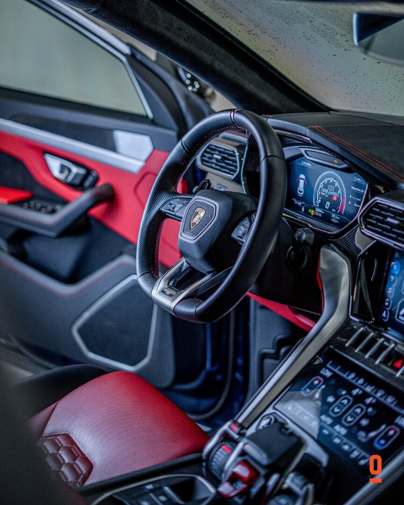 Foto do veículo LAMBORGHINI URUS   2020 22.241 KM 2.750.000,00