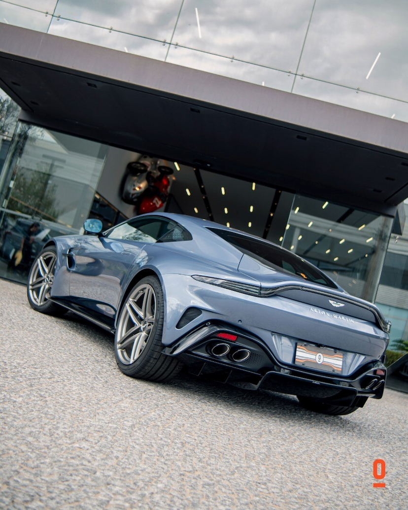 Foto do veículo ASTON MARTIN VANTAGE COUPÉ 2025 801 KM 2.550.000,00