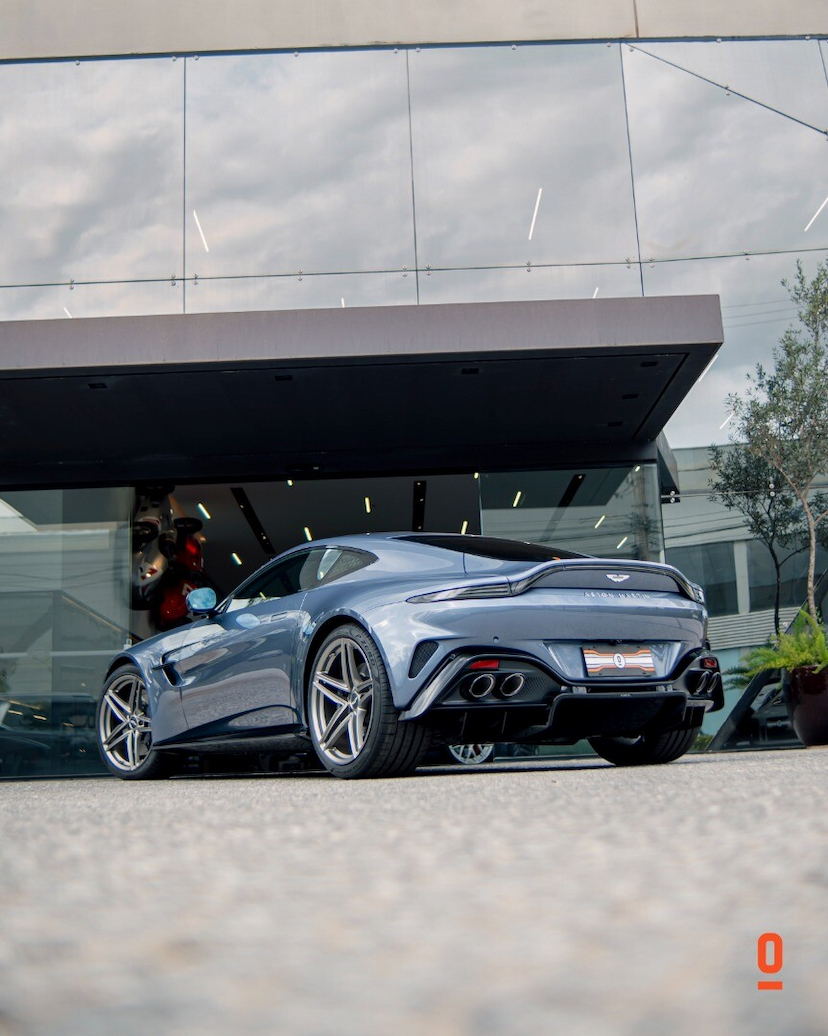 Foto do veículo ASTON MARTIN VANTAGE COUPÉ 2025 801 KM 2.550.000,00