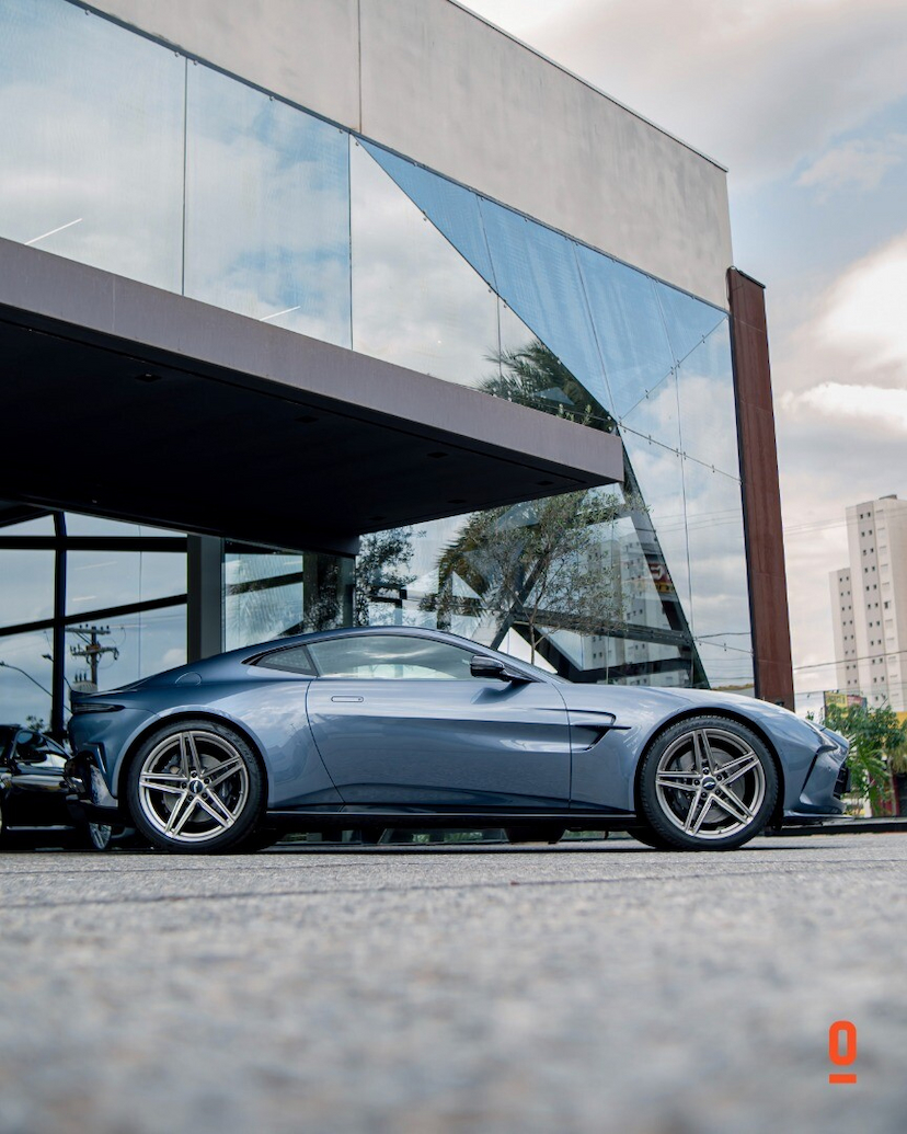 Foto do veículo ASTON MARTIN VANTAGE COUPÉ 2025 801 KM 2.550.000,00